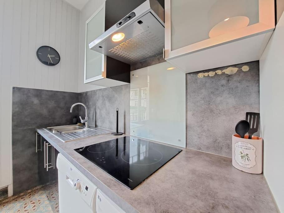 Perth, Bel Appartement Lumineux Reims Esterno foto
